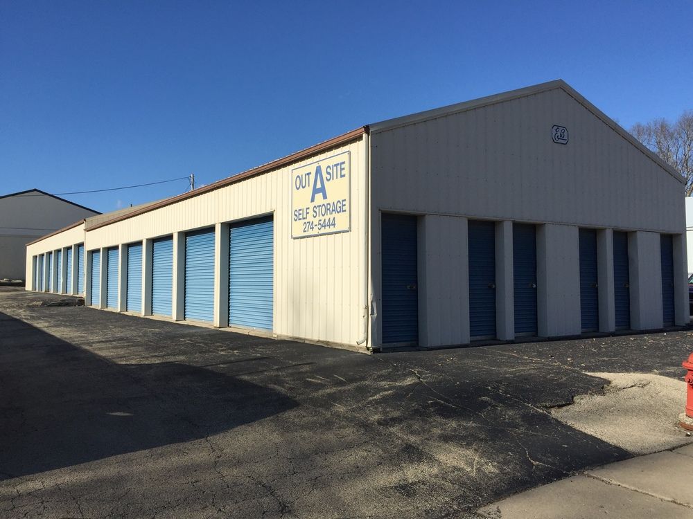 Out A Site Self Storage: 134 N 4th St, Chillicothe, IL 61523